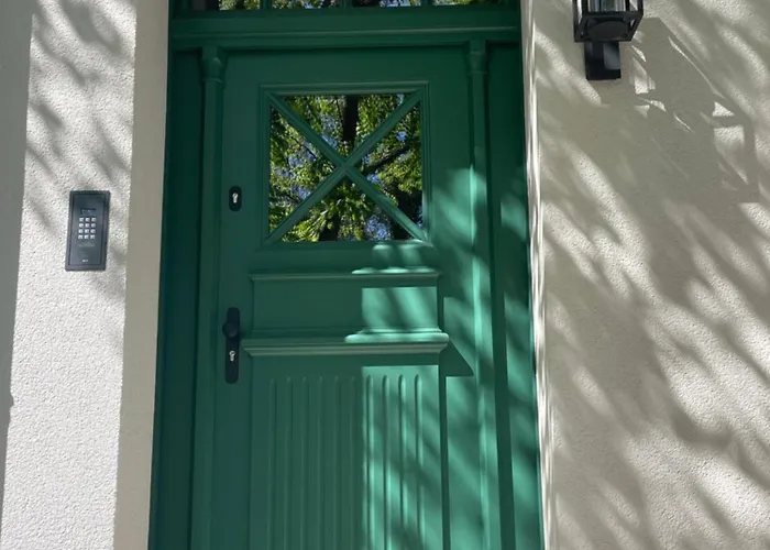 Апартаменти Modern 5 *